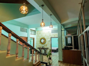 Trinayan Guest House