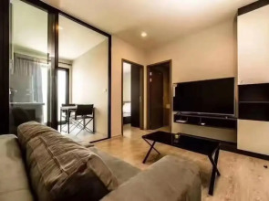 Pony's Homestay -The Base Condo-