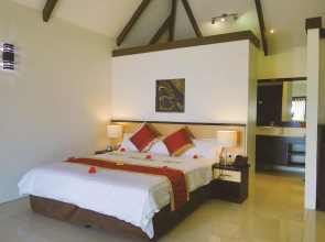 Landers Bay Resort & Spa Fiji - Adults Only