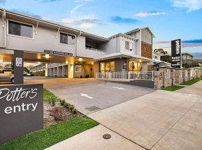 Potters Toowoomba Hotel