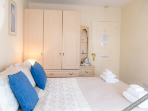 James Guest House