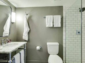 Clinton Hotel South Beach