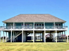 A Little Slice of Paradise - 4 Br Home