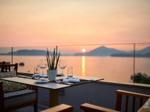 Maestral Resort & Casino