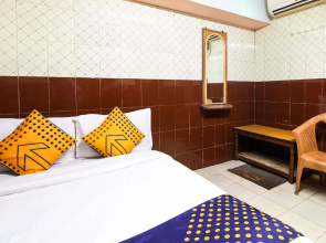 SPOT ON 76893 Sri Maruti Pilgrims House Srirangam