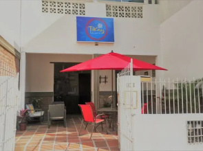 Tikay Cafe Hostel