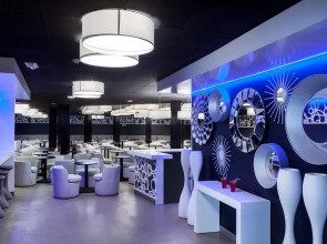 Playaolid Suites & Apartments