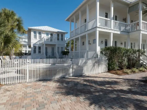 Love Shack 2 Bedroom Apartment