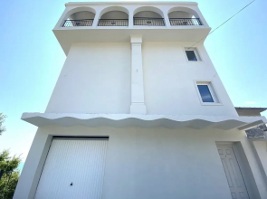 Clock Apartments
