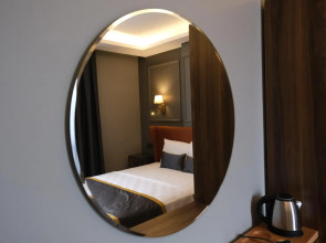 The Pearl Airport Hotel