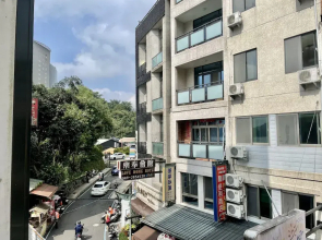 Ming Hu B&B (No elevator)