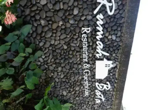 Rumah Bata Guest House