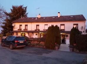 Le Ranch des Lacs, Hôtel Restaurant à Augne