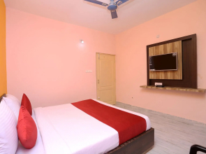 Shibani & Suhani By OYO Rooms