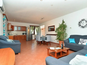 Apartment 1933