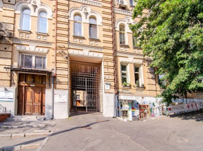 Rent Kiev Maidan Nezalezhnosti