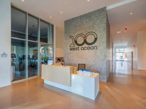 @marbella Lane - 3BR Coastal Retreat w/ Luxe Touch