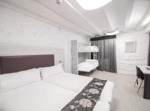 Petit Palace Boquería Garden