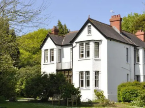 Manor Bedw