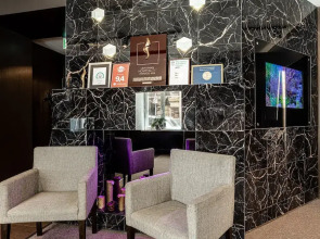 Отель Senator Maidan