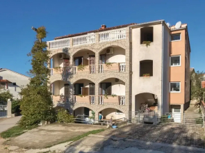 Stunning Home in Medulin With Wifi and 2 Bedrooms