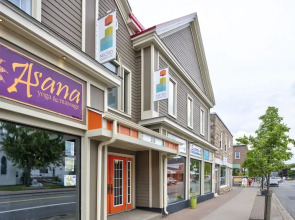 Micro Boutique Living - Antigonish