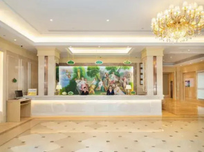 Sunshine International Hotel (Yueyang Xiangyin Dequan Shopping Center Branch)