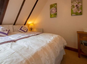 Demelza Cottage Apartment