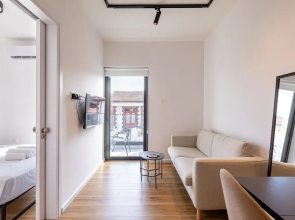 Yamas Urban Living Spiridonons