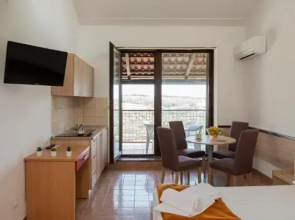 Apartments Hostin Garoful Duga Uvala