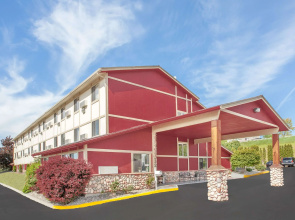 FairBridge Inn & Suites Moscow/Pullman