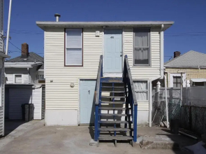 Shore Beach Houses - 41 C Lincoln Avenue
