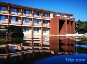 Tianchong Yunhai Resort Hotel (Wulingyuan National Forest Park)