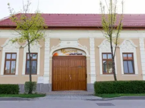 Makotel Apartmanház
