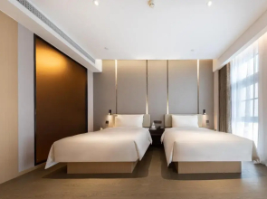 Atour Hotel (Xiamen Jimei Lake Business Center)