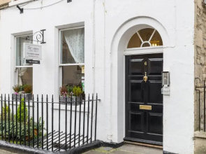 The Henry Guest House