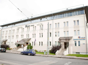 Kolonna Hotel Brigita