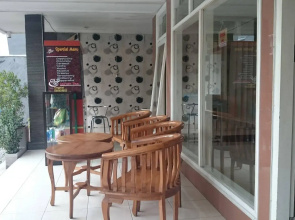 Hotel Catur Warga