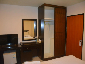 Patong Moon Inn Guesthouse