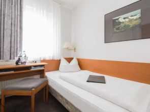 Panorama Hotel Lohme