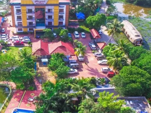 Royal Riviera Hotel & Resort