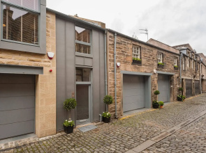 Atholl Apartments