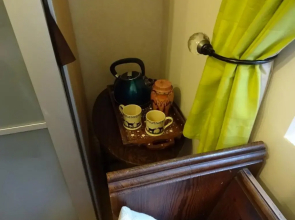 Victorian Gate House Own Bathroom