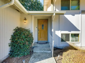 Redmond Vacation Rental ~ 16 Mi to Seattle!