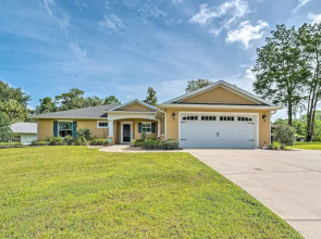 Rainbow River Home w/ Private Kayak Dock