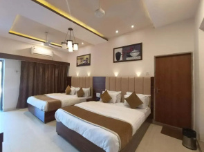 Hotel Golden Veena
