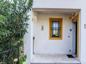 Apartment Oleander Excellent Townhouse in Carvoe