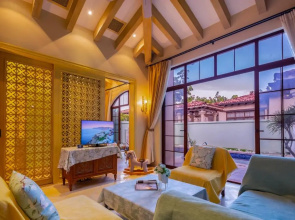 Sanya Love House Homestay