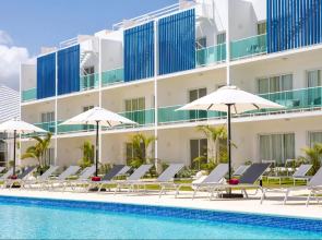 Coral House by CanaBay Hotels