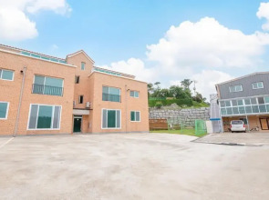 Ganghwa Paeng Namu Pension